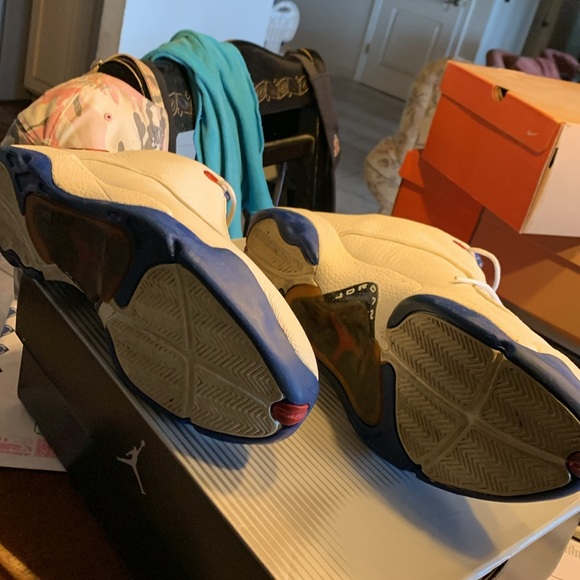 Nike Men’s Basketball Shoes - Picture 4 of 6